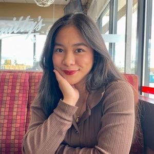 Meet your Posher, Maria regina